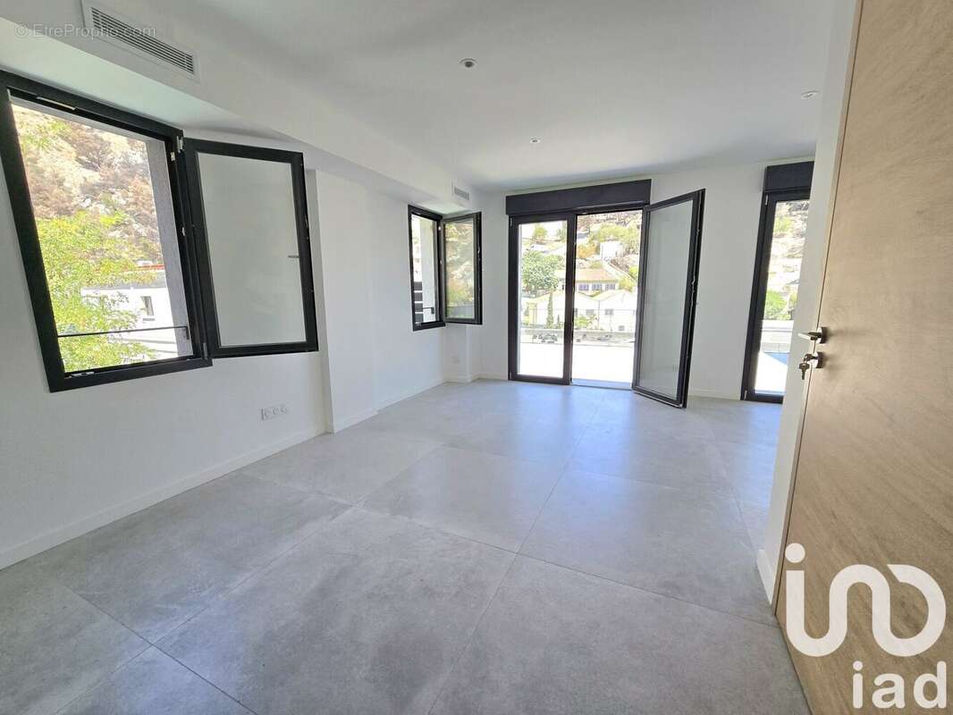 Photo 6 - Appartement à MARSEILLE-16E