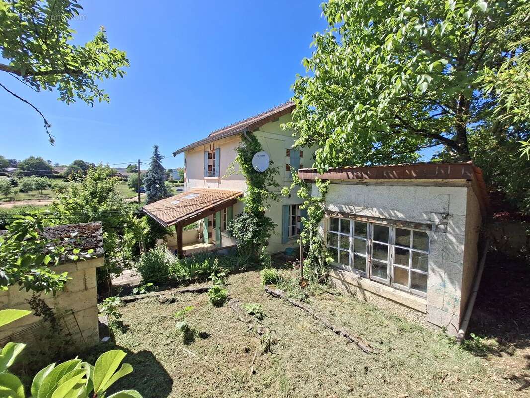 Maison à SAINT-AULAYE