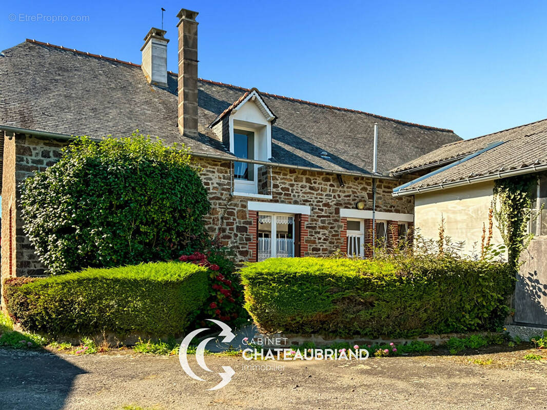 Maison à SENS-DE-BRETAGNE