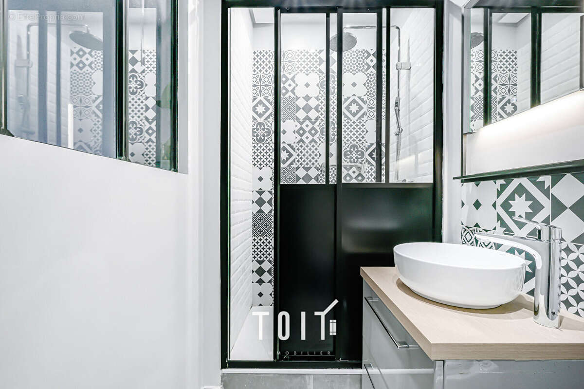 Appartement à PARIS-14E