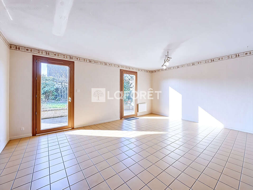 Maison à BARJOUVILLE