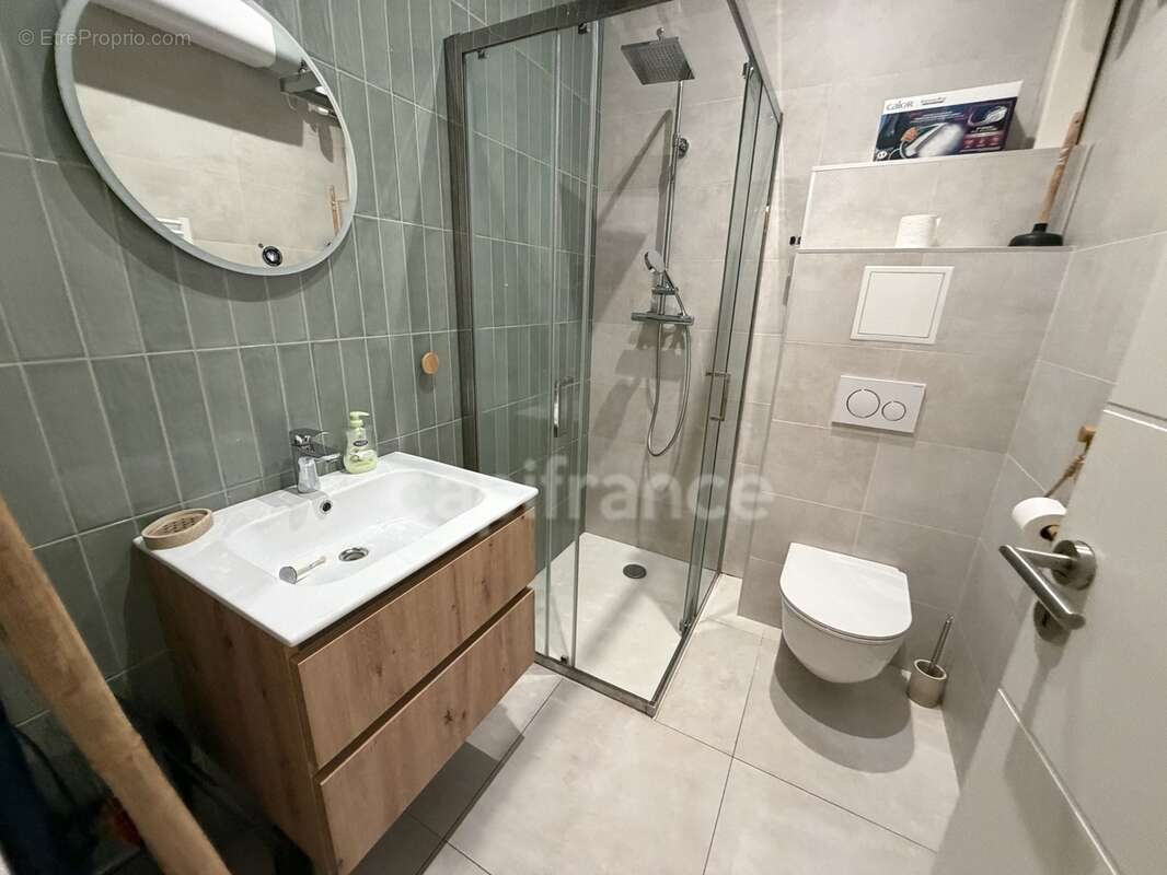 AJACCIO (20), Charmant appartement T2, début du cours Napoléon, proche Port, gare, commerces, bus - photo 4