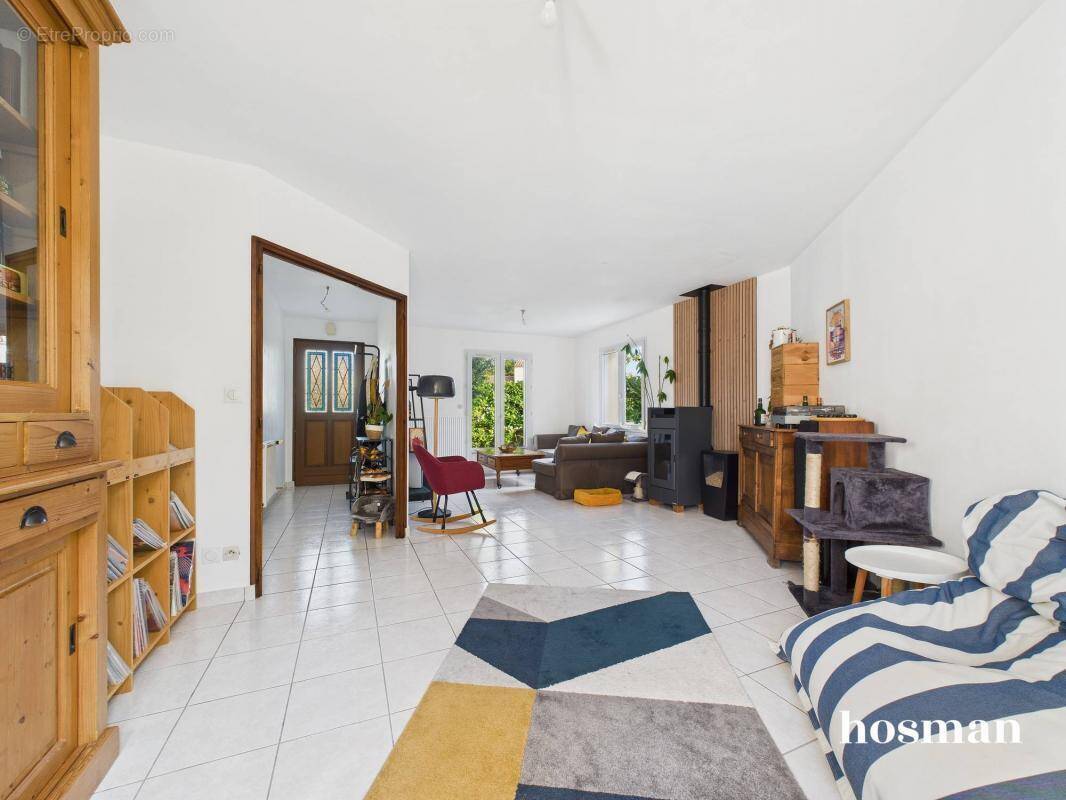 Maison à BOUGUENAIS