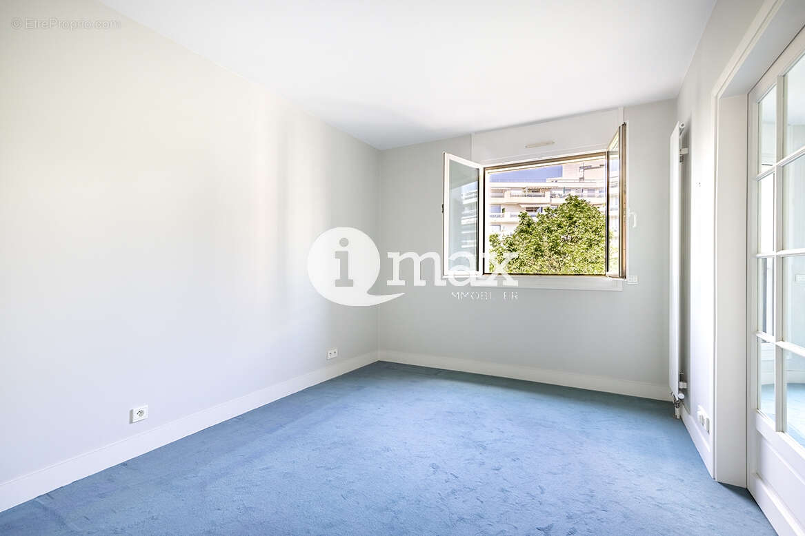 Appartement à LEVALLOIS-PERRET