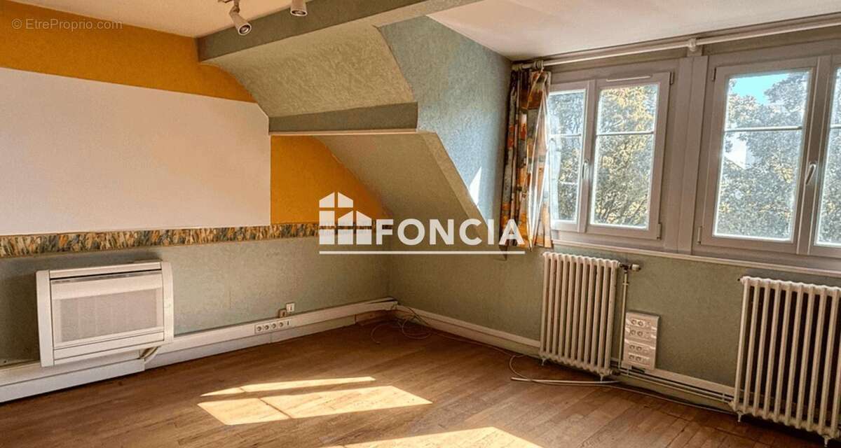 Commerce à CHATELLERAULT