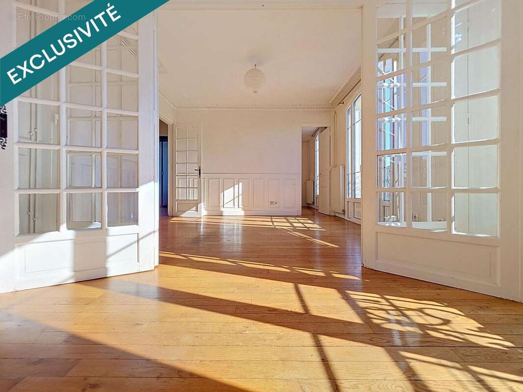 Photo 3 - Appartement à LES LILAS