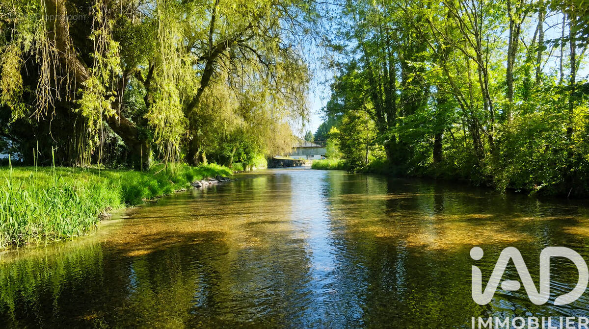Photo 1 - Maison à CHAZEY-BONS