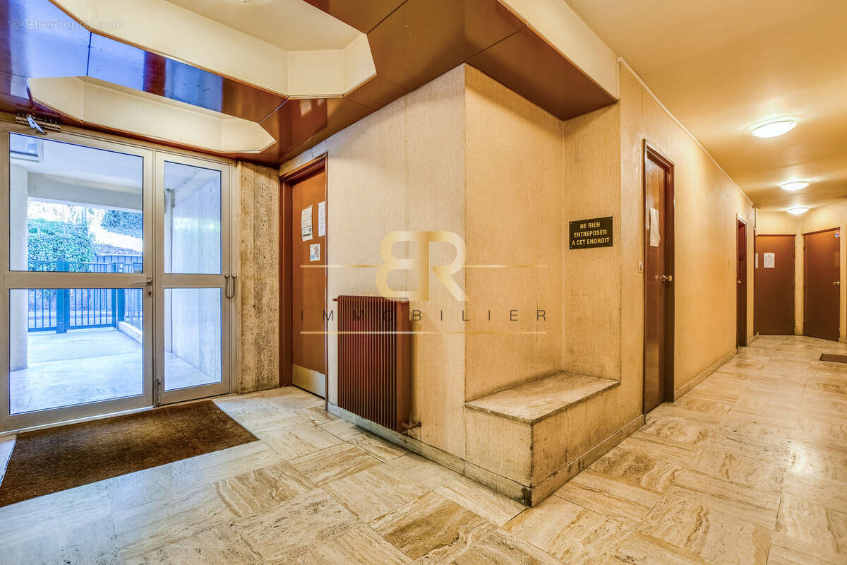 Appartement à PARIS-20E