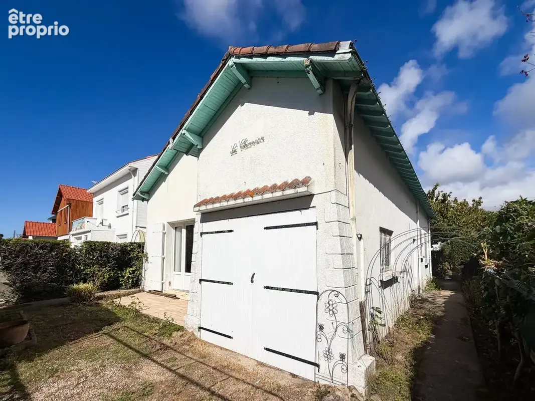 Maison avec garage et dépendance - photo 2