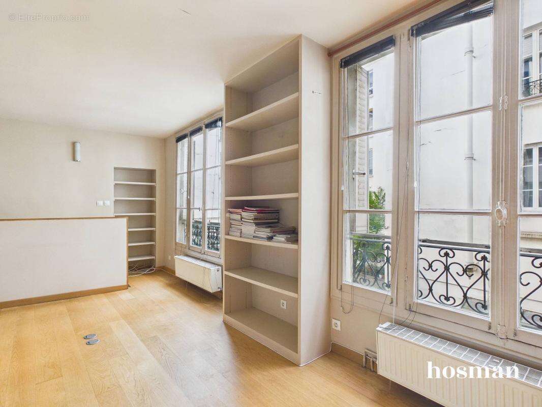 Appartement à PARIS-10E