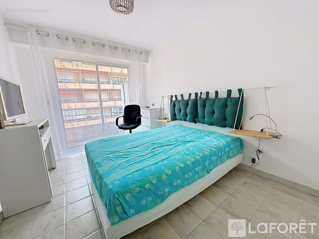 Appartement à ROQUEBRUNE-CAP-MARTIN