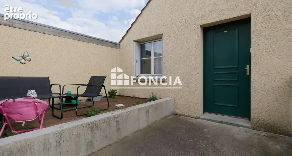 Melun – 11, rue des Récollets : Bel appartement T4 de 96 m², box fermé et place de parking - photo 1