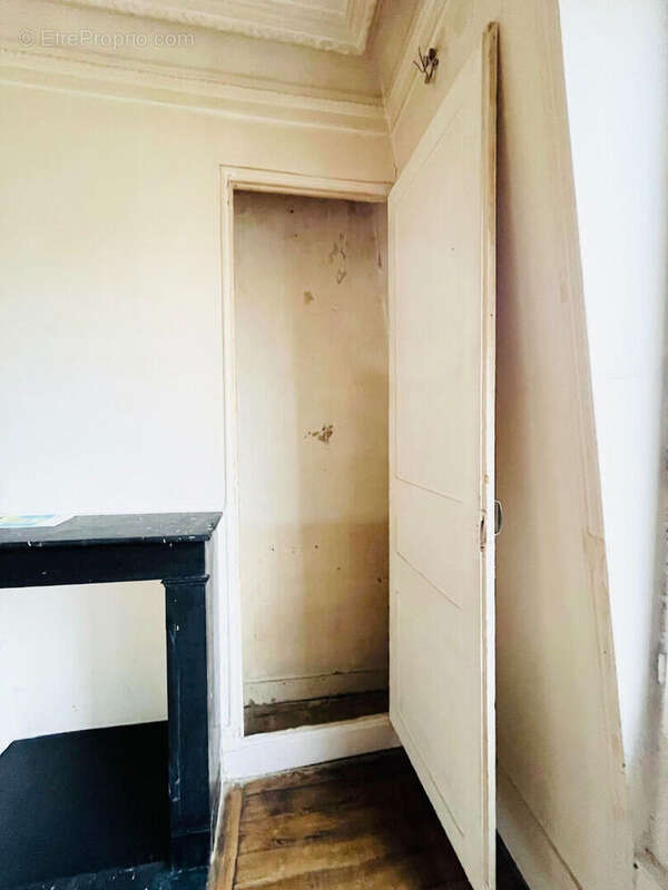Appartement à PARIS-10E