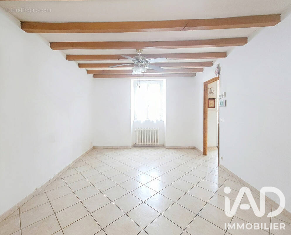 Maison 5 pièces 115 m² · à Mantes-la-Ville · 115 m² · 237 000 €