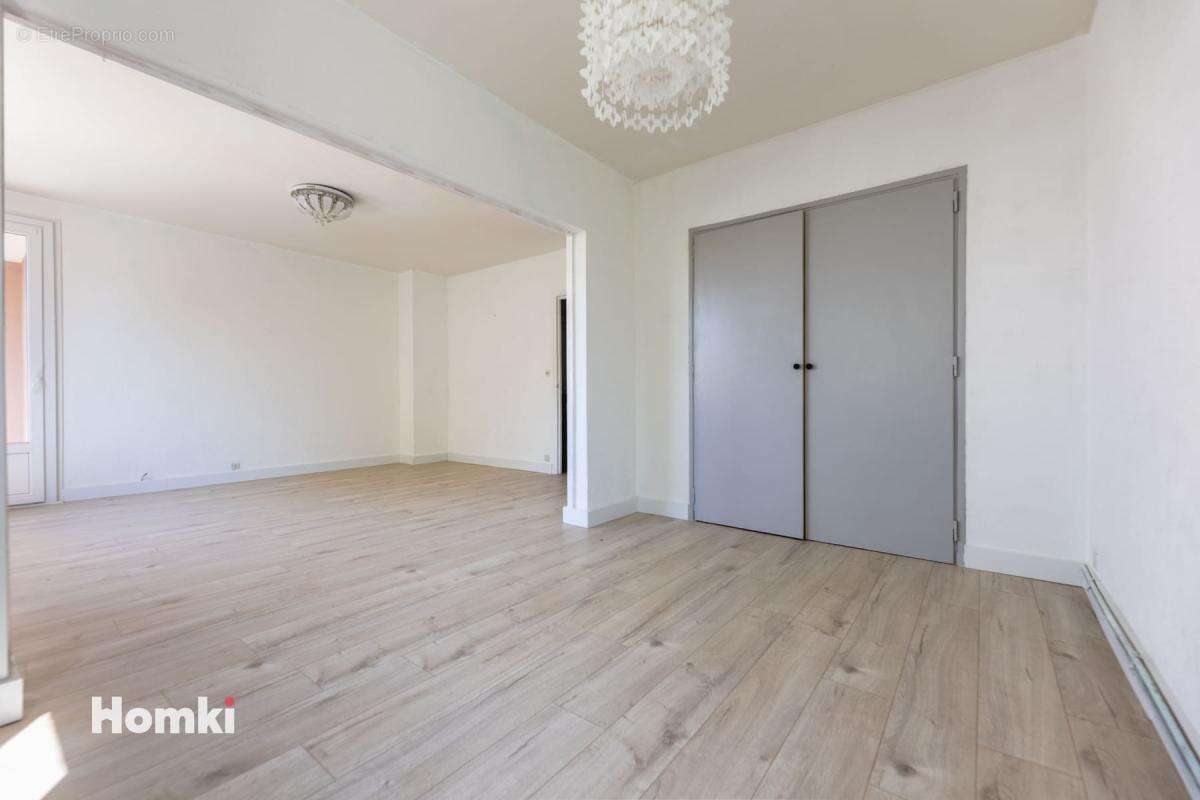 Appartement T3 de 69 m² à Montpellier 34070, Rue de la Figairasse - photo 4