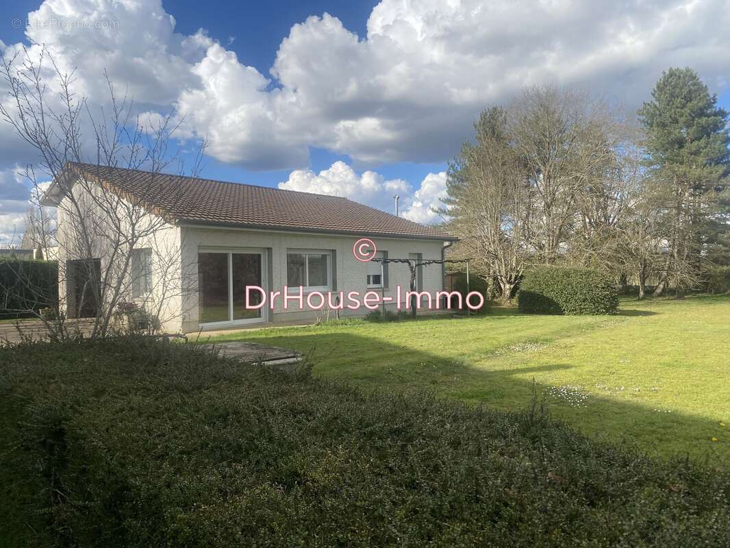 Maison à MIGNALOUX-BEAUVOIR