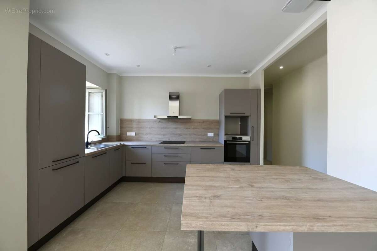 Appartement à UZES