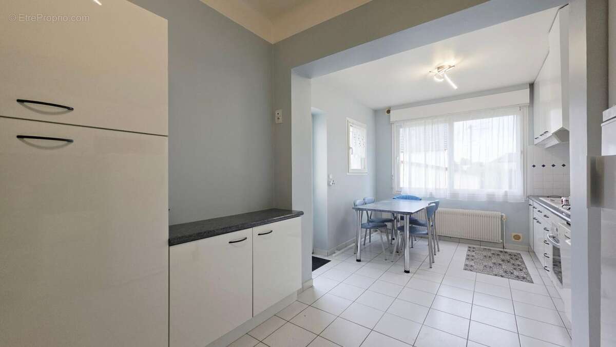 Maison à MEHUN-SUR-YEVRE