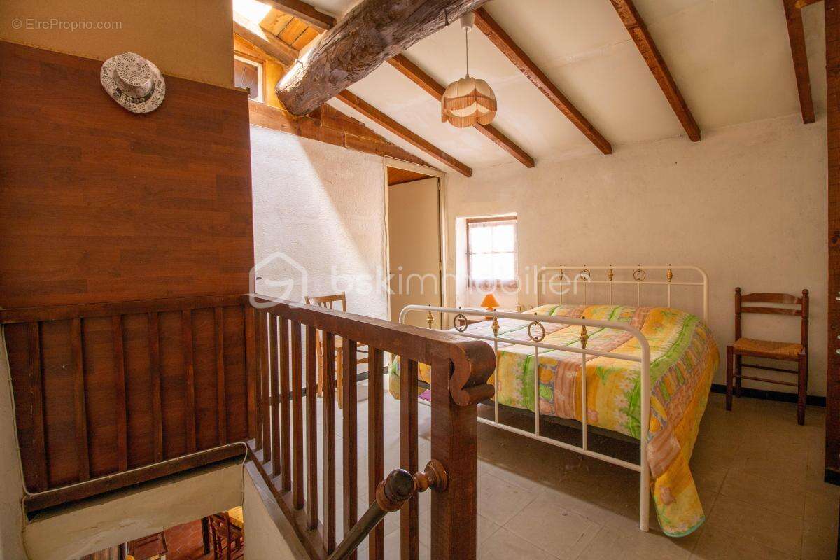 Maison de village sur 3 niveaux - photo 12