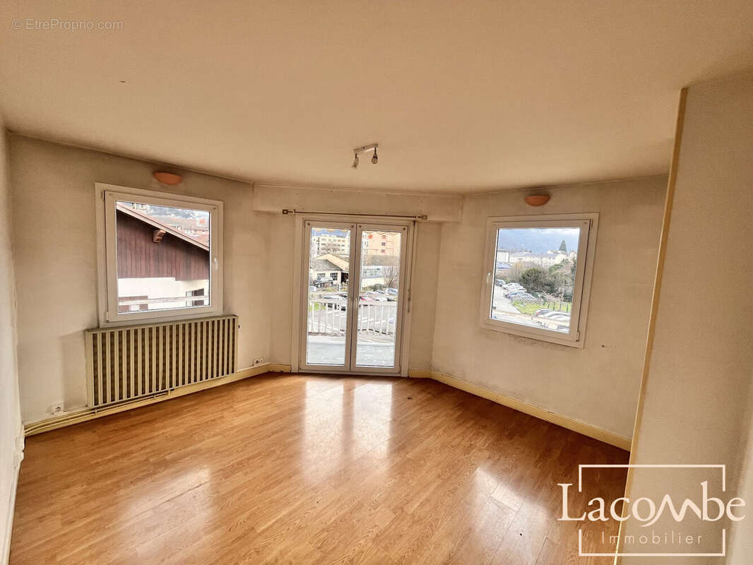 Appartement à ALBERTVILLE