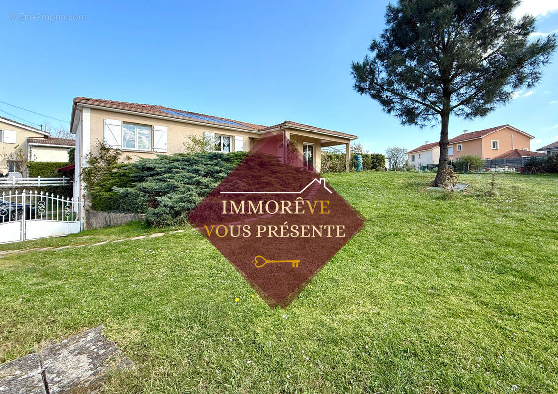 Maison à ROUSSILLON