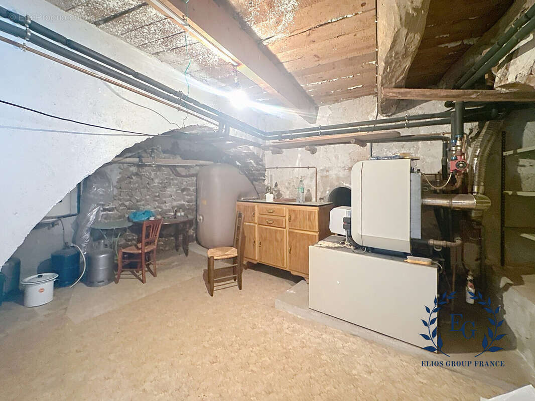 Maison à BESSE-SUR-ISSOLE