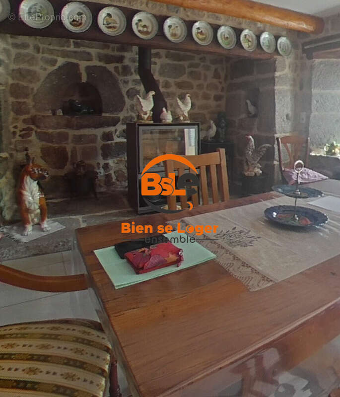 Maison à LA FAGE-SAINT-JULIEN