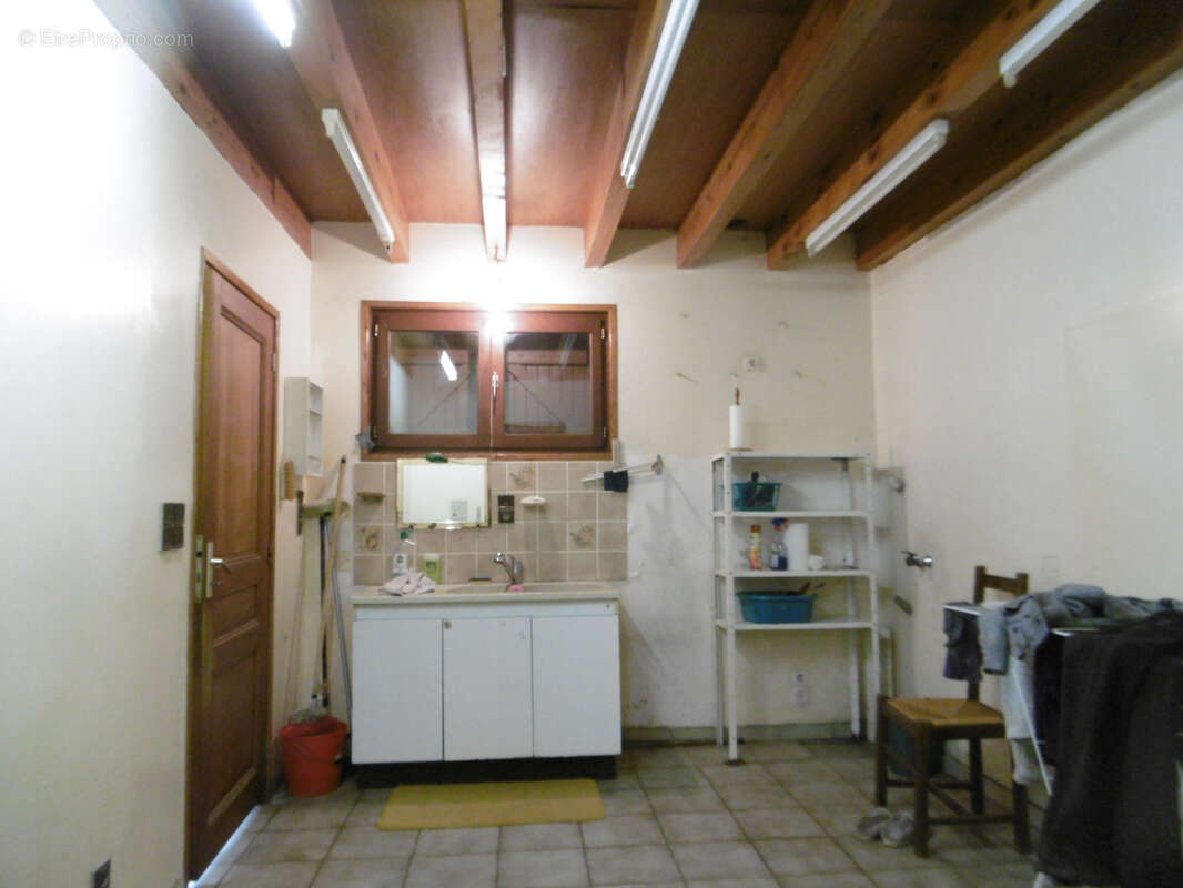 Maison à SAINT-JULIEN-DE-CIVRY