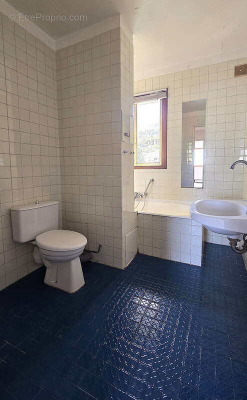 Appartement à ROQUEBRUNE-CAP-MARTIN