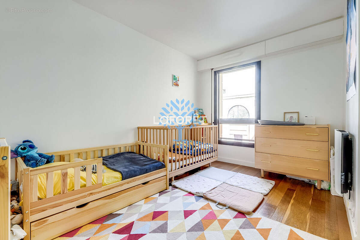 Appartement à PARIS-20E