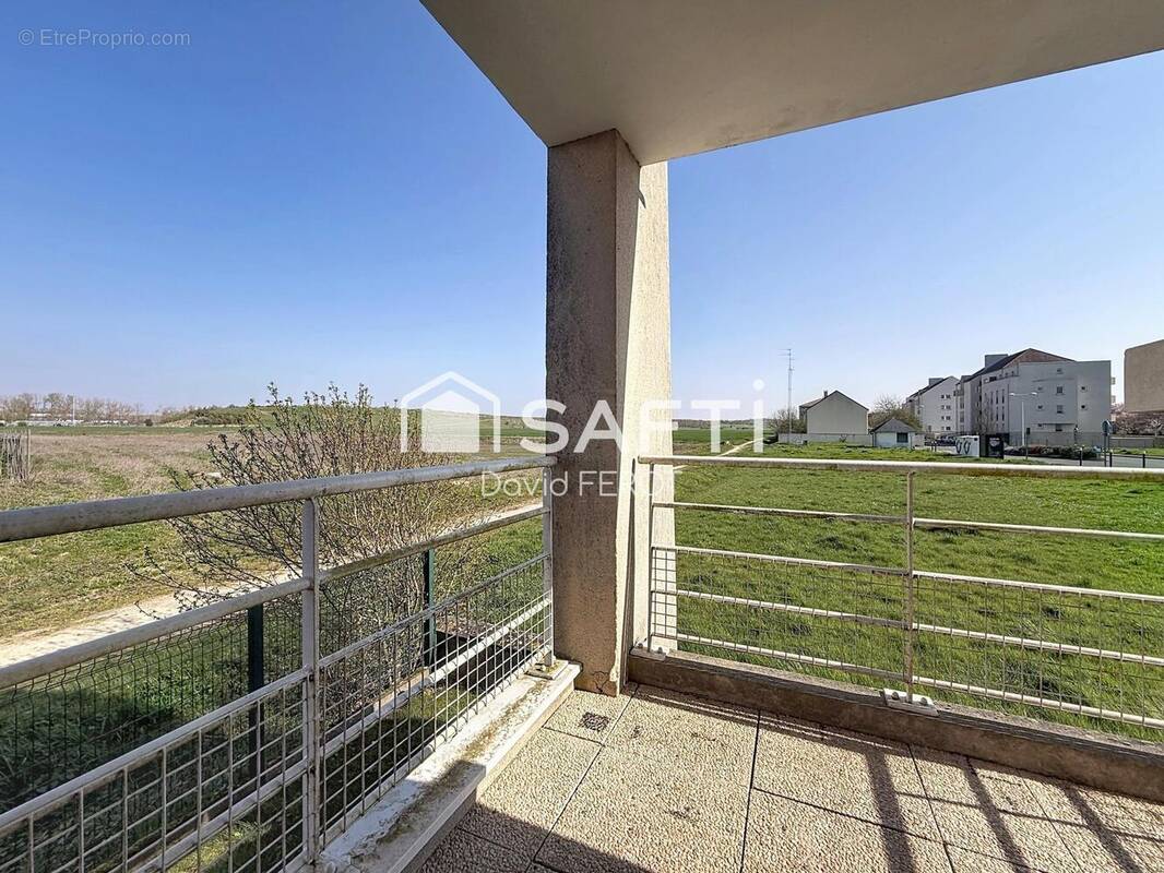 Photo 1 - Appartement à MOISSY-CRAMAYEL