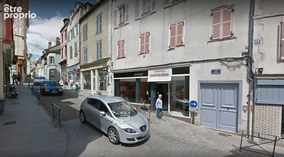 Auxerre 11-13 rue joubert - un lot de 2 locaux commerciaux - un de  153m² et un de 72m² - photo 4