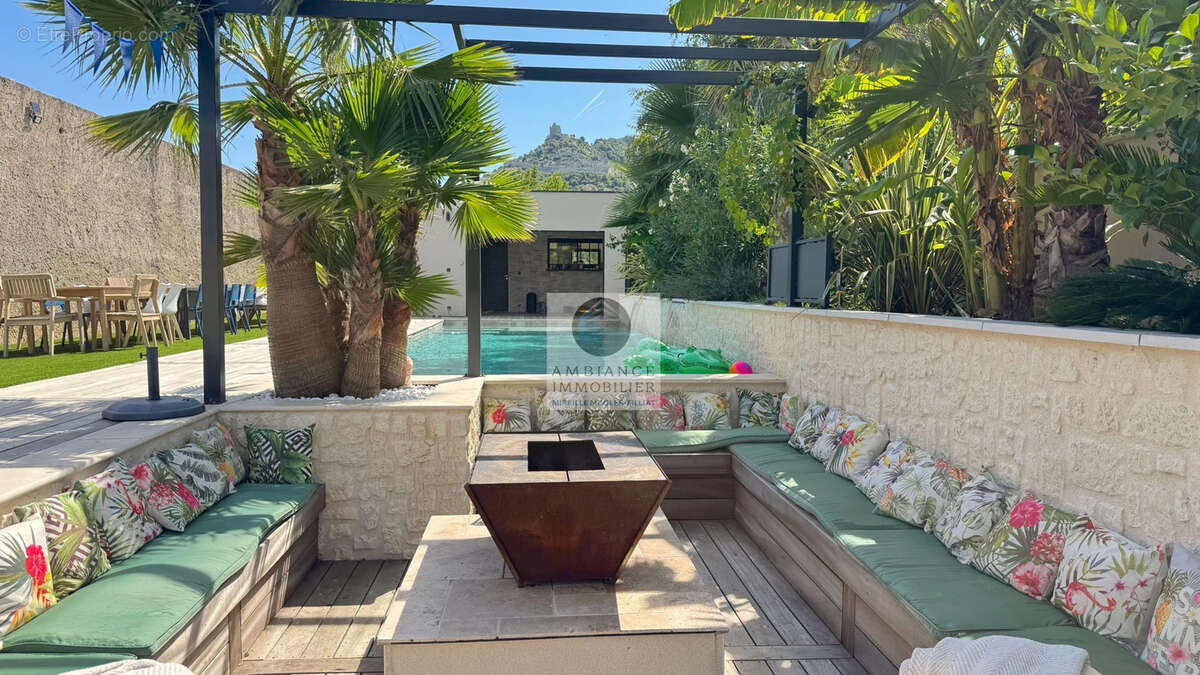 Maison à SAINT-PERAY