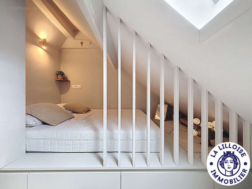 Appartement à PARIS-8E