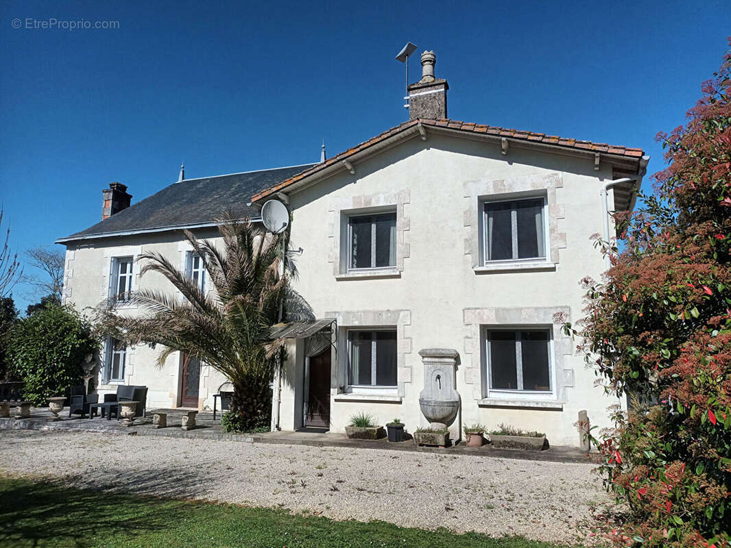 Maison à SAVIGNE