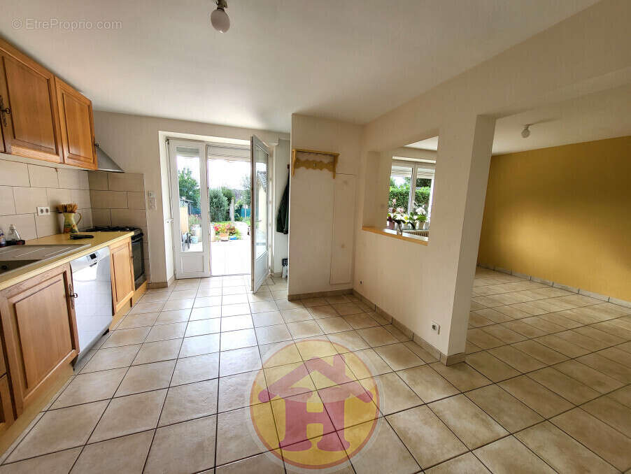 Maison à SAINT-JUNIEN