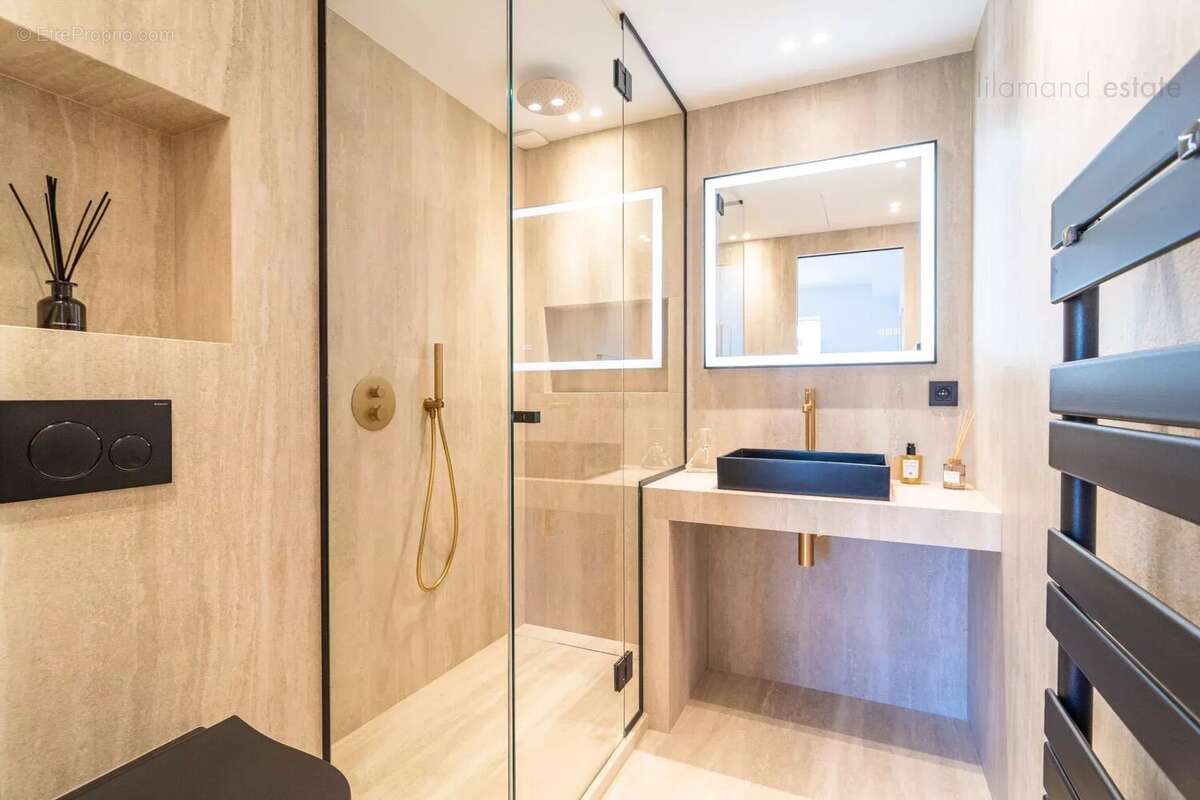 Cannes – Croisette Appartement 3 pièces – Vue mer panoramique - photo 6
