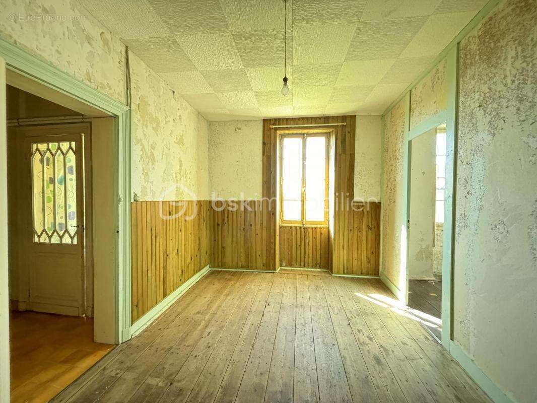 Maison à SAINT-GENES-DE-CASTILLON