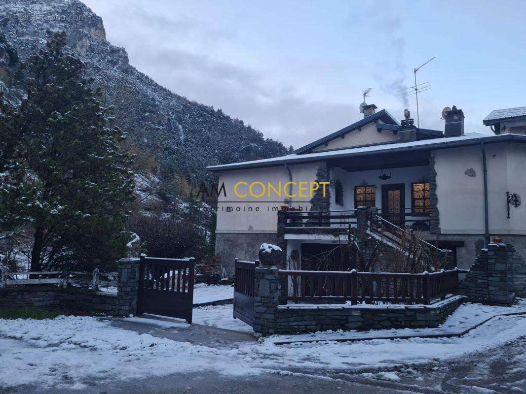 Maison à TENDE