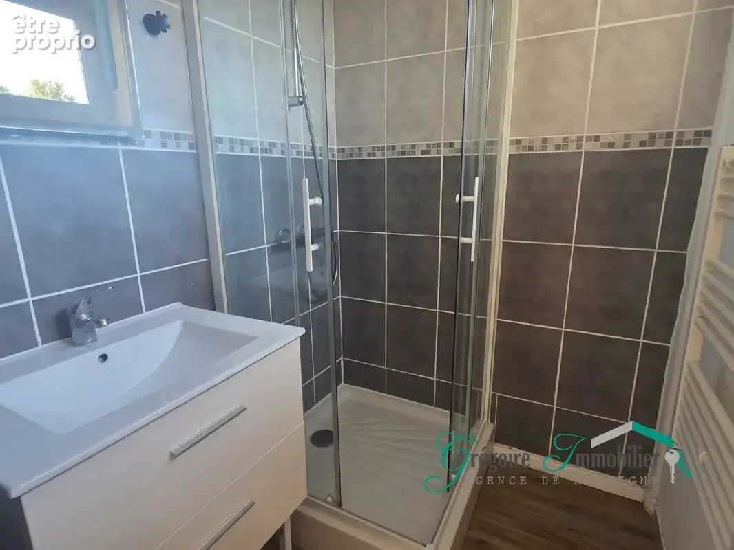 Montigny sur Loing : Maison 4 pièces 107 m2 divisée en 2 appartements - photo 9
