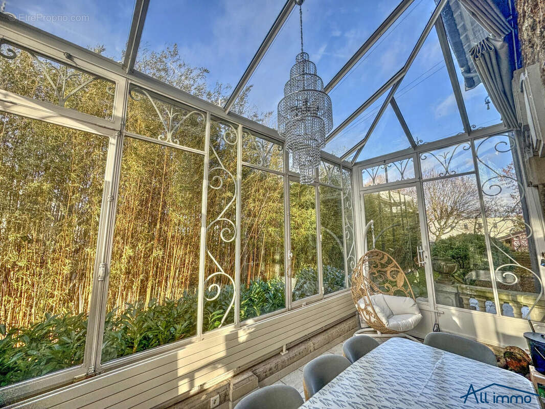 Maison à VILLECRESNES