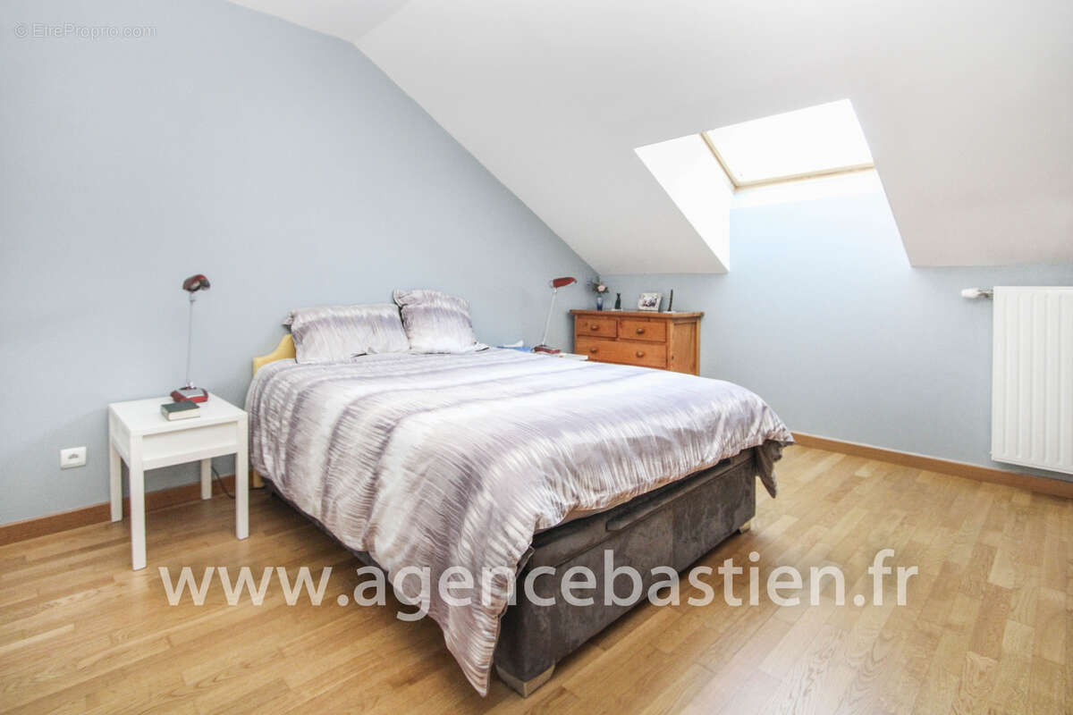 Appartement à THOIRY