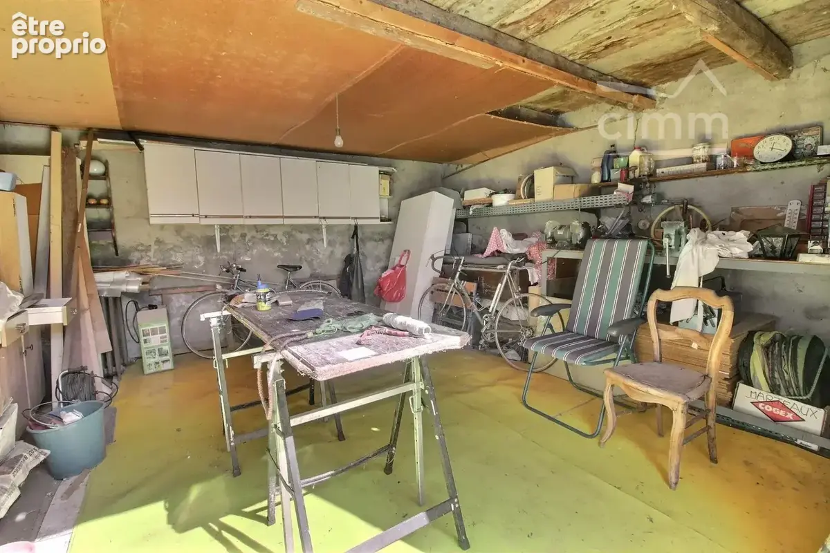 Ancienne bâtisse rénovée avec dépendances - photo 12