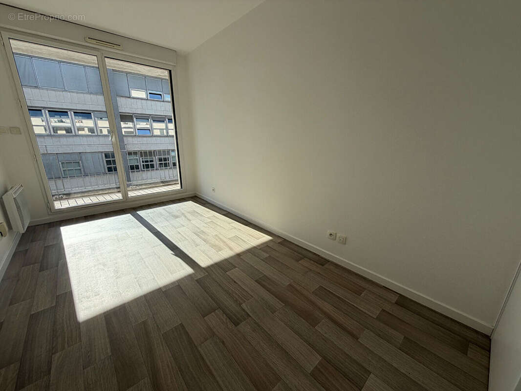 Appartement 4 pièce(s) 91.34 m2 QUARTIER CENTRE VILLE - photo 6