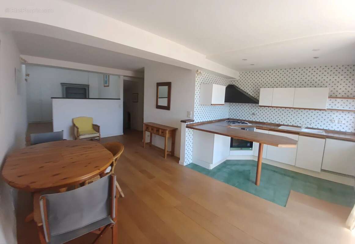 Appartement à BEAULIEU-SUR-MER