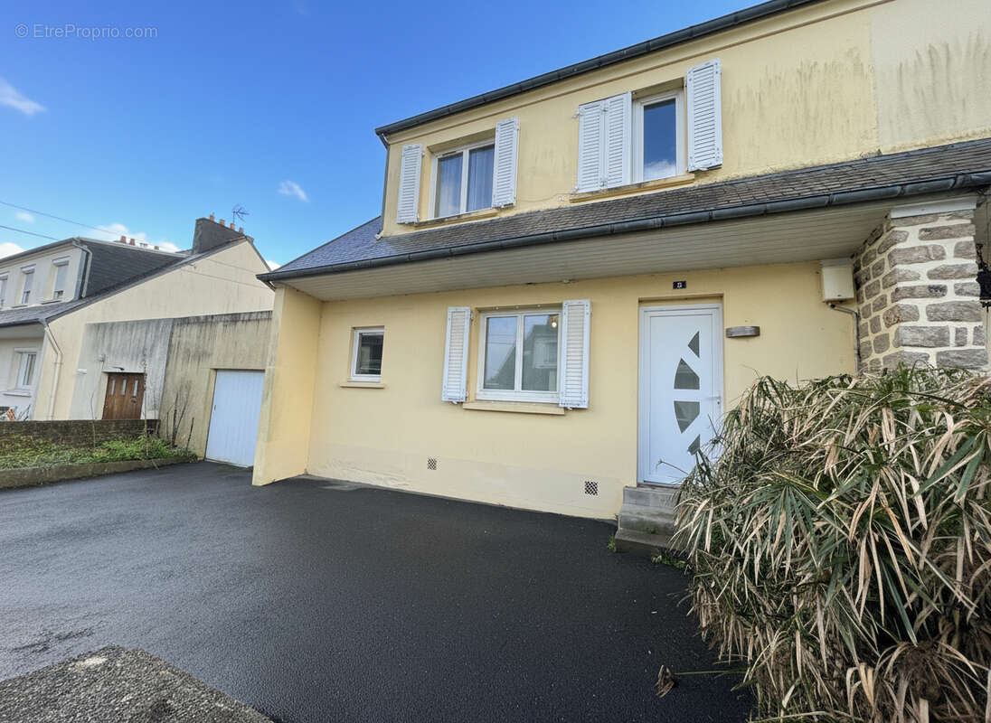 Maison à LANDIVISIAU