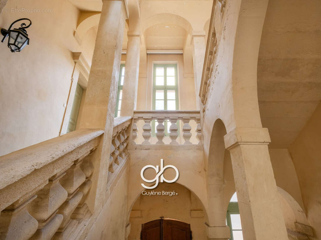 Duplex t3 de caractère dans un hôtel particulier au cœur du centre historique de béziers - photo 2