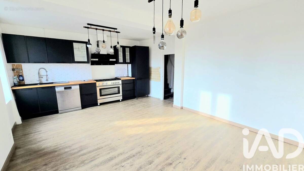 Photo 1 - Maison à MARINGUES