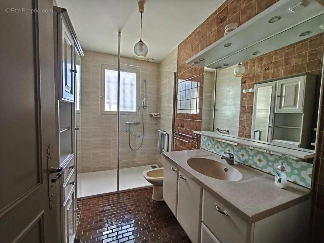 Maison 128 m² à Saint-Domineuc  - photo 8