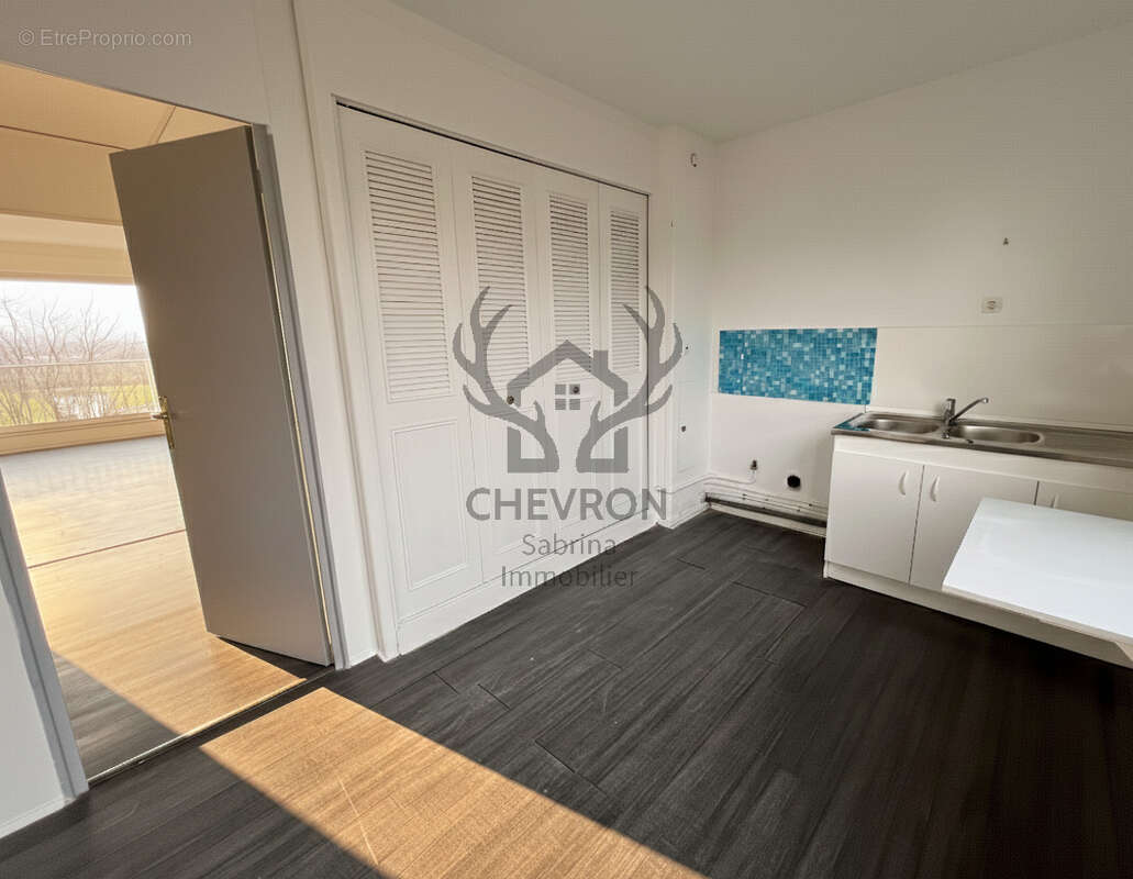 Appartement 4 Pièces - 81 m2 - photo 3